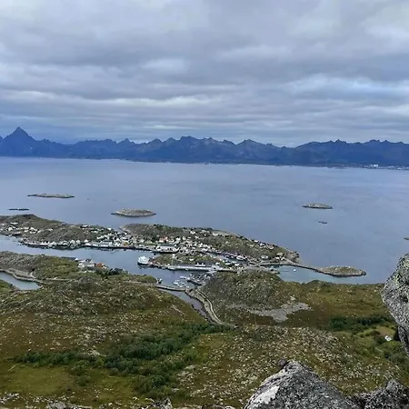 Large Detached House In The Middle Of Lofoten *