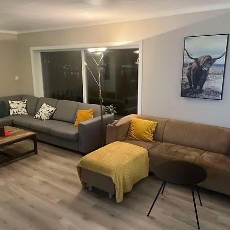Large Detached House In The Middle Of Lofoten *