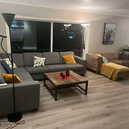 Large Detached House In The Middle Of Lofoten