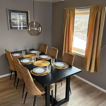 Large Detached House In The Middle Of Lofoten Holiday home *