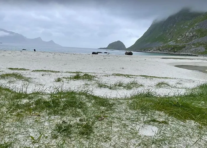Large Detached House In The Middle Of Lofoten Tatil Evi Hopen (Austvagoy)